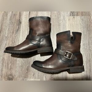 SOLD- Women's Frye Brown Leather Boots